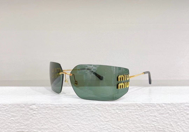 Low profile shades