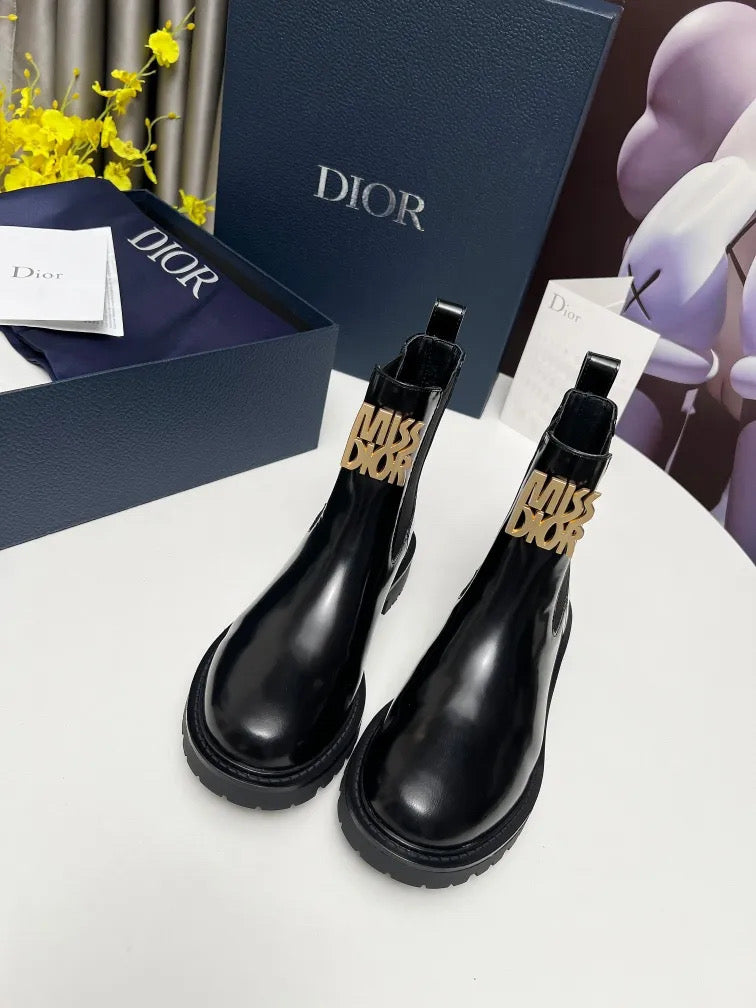 Short leather boots (CART DISCOUNT)