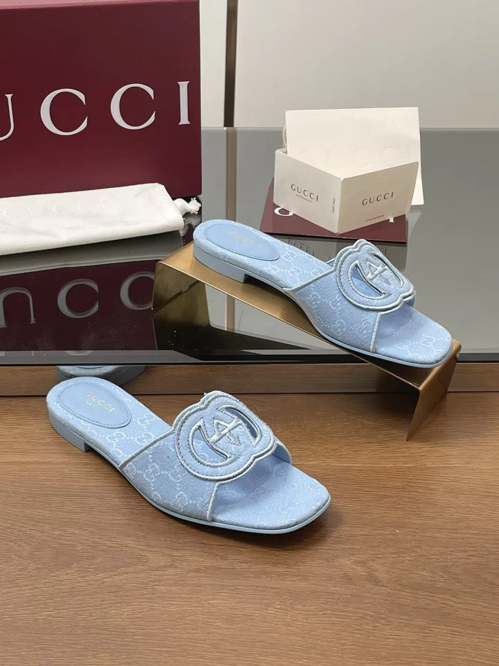 Interlocking Bright Sandals