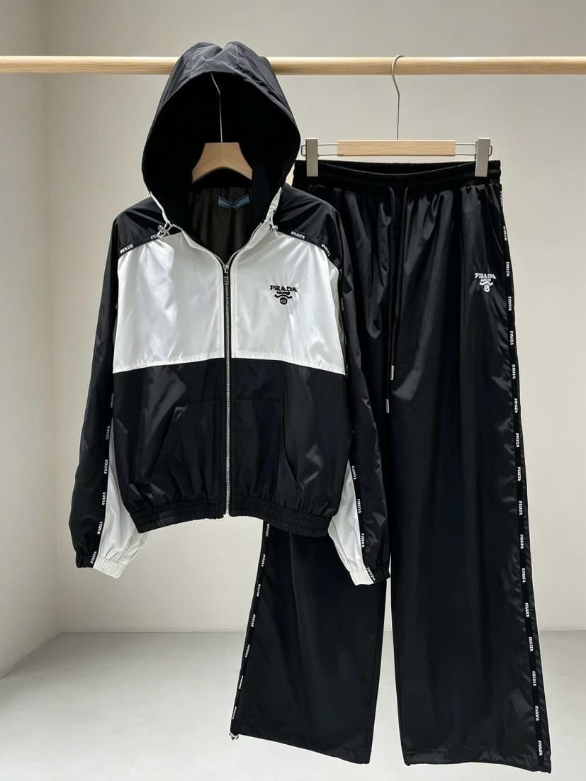 The Luxe Track Set