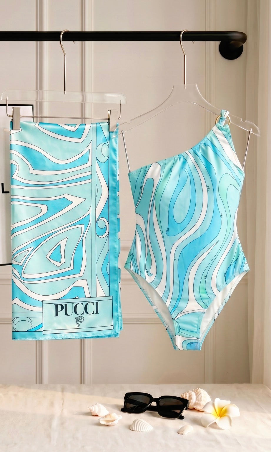 One piece with Silk wrap
