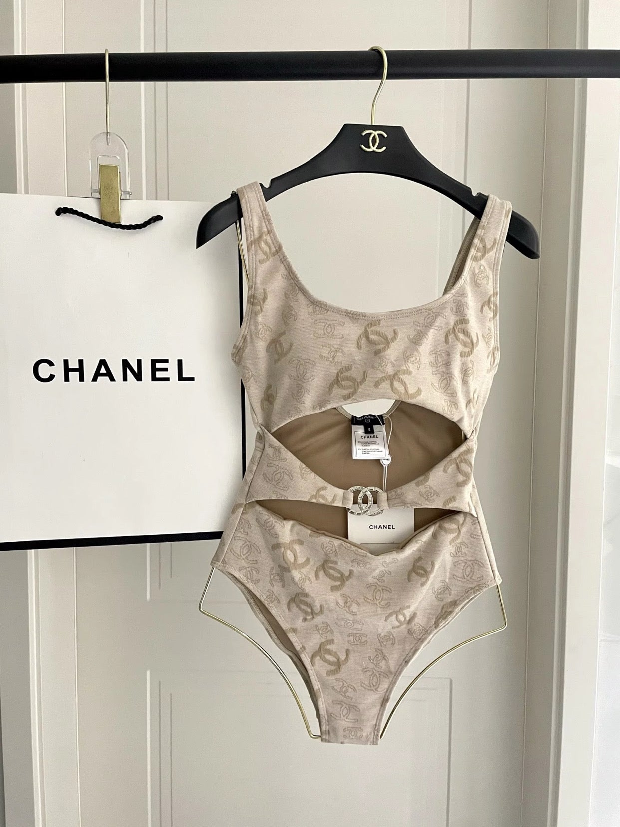 Open monokini