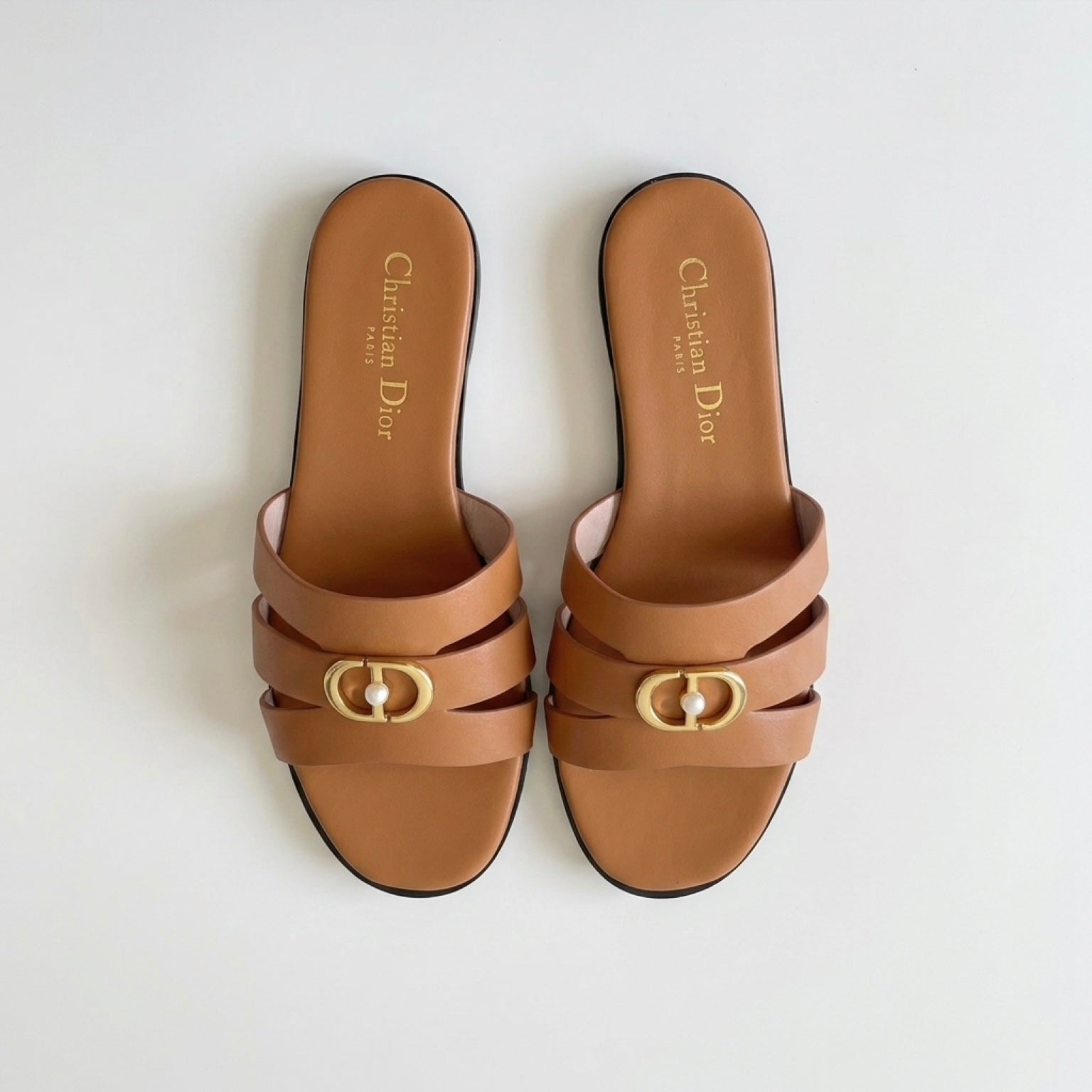 Triple strap sandal