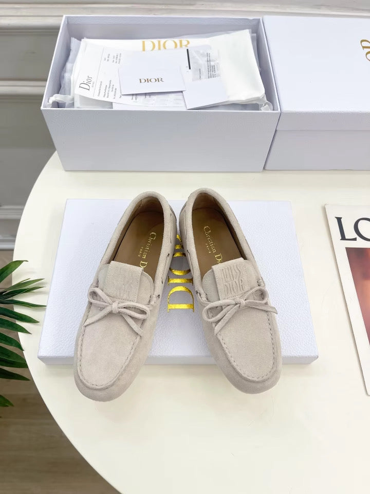 Street loafer