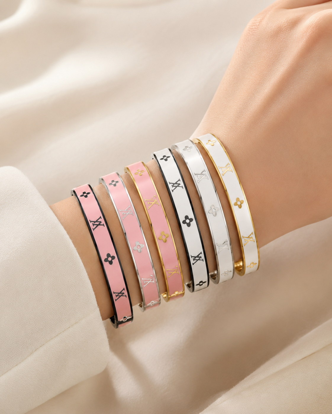 The Signature Enamel Bangle