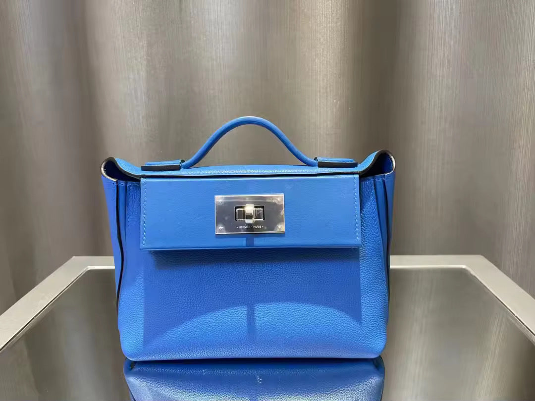Square leather purse
