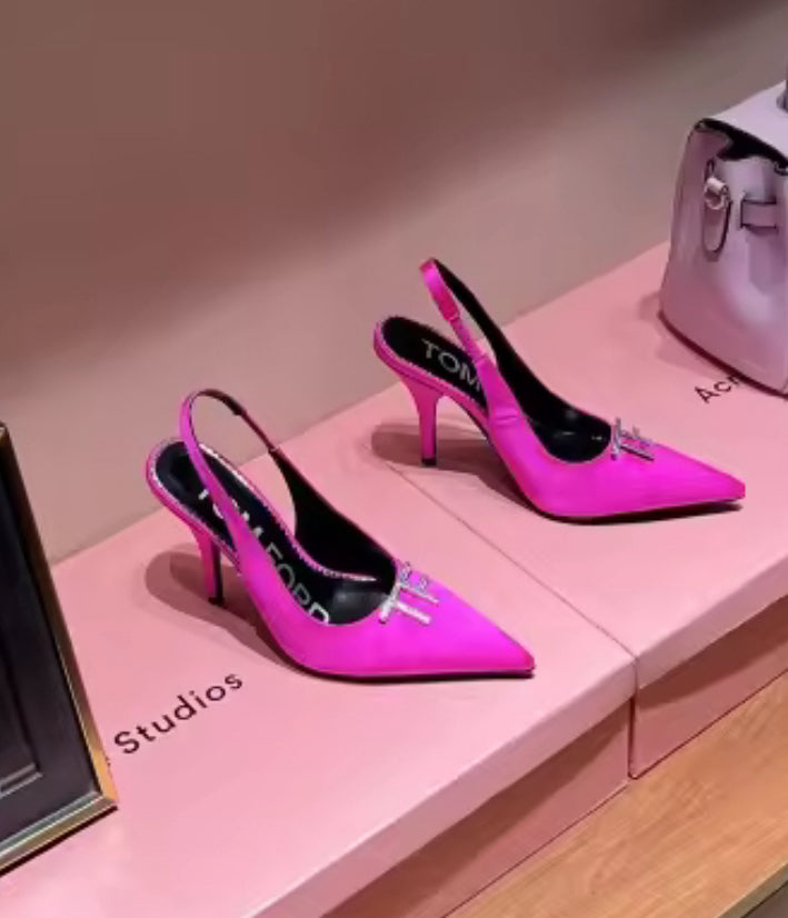 Magenta or Black Pump