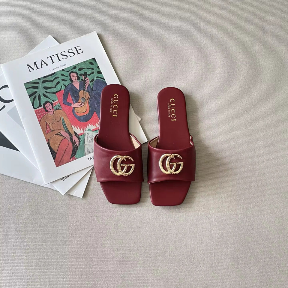 Flat leather bound slides