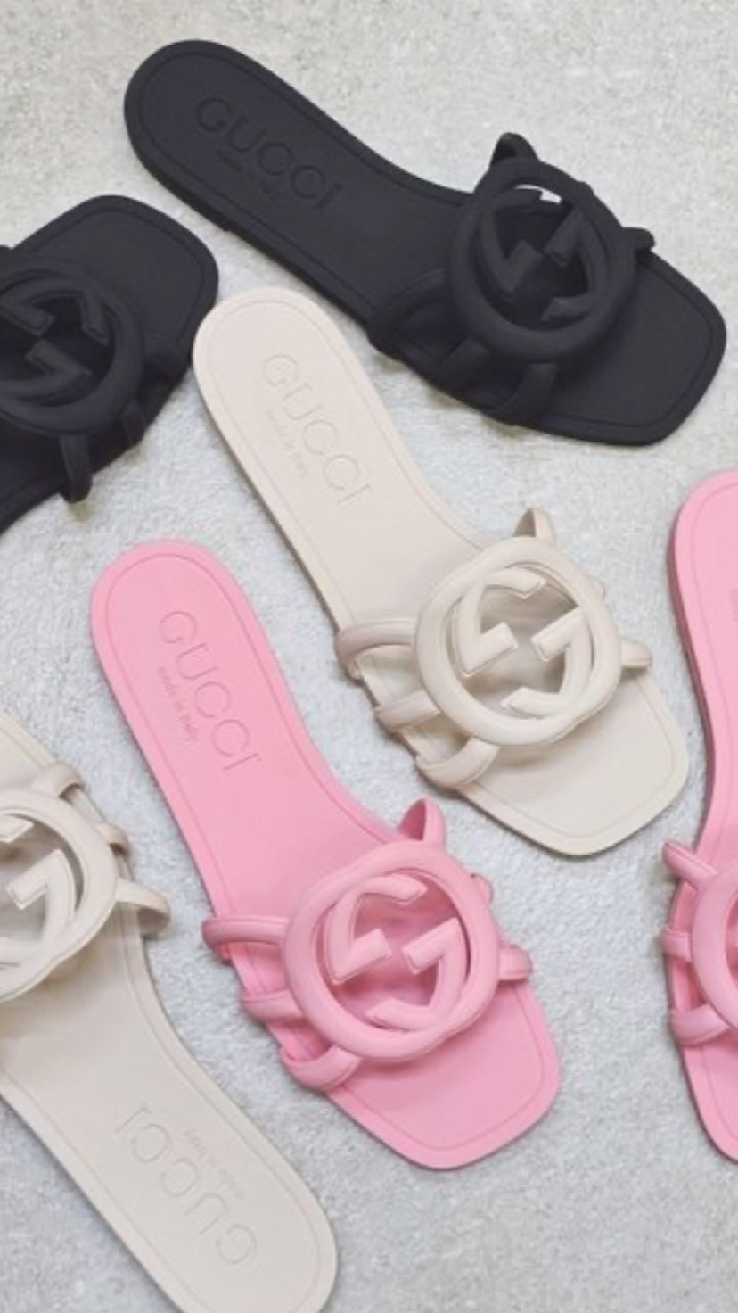 Rubber Flat Sandal