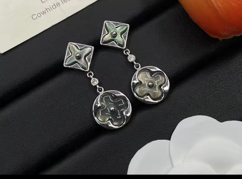 Dangling earrings