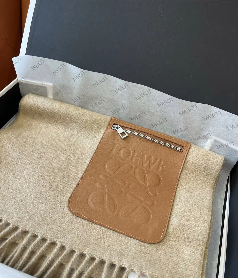 Long Scarf with leather pocket