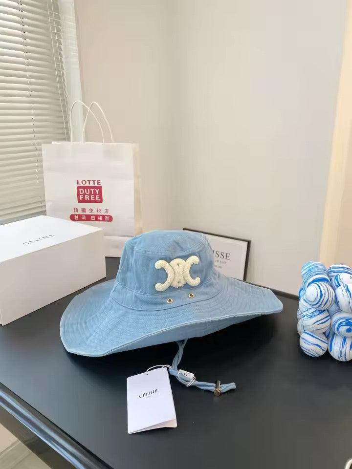 Oversized Bucket Hat