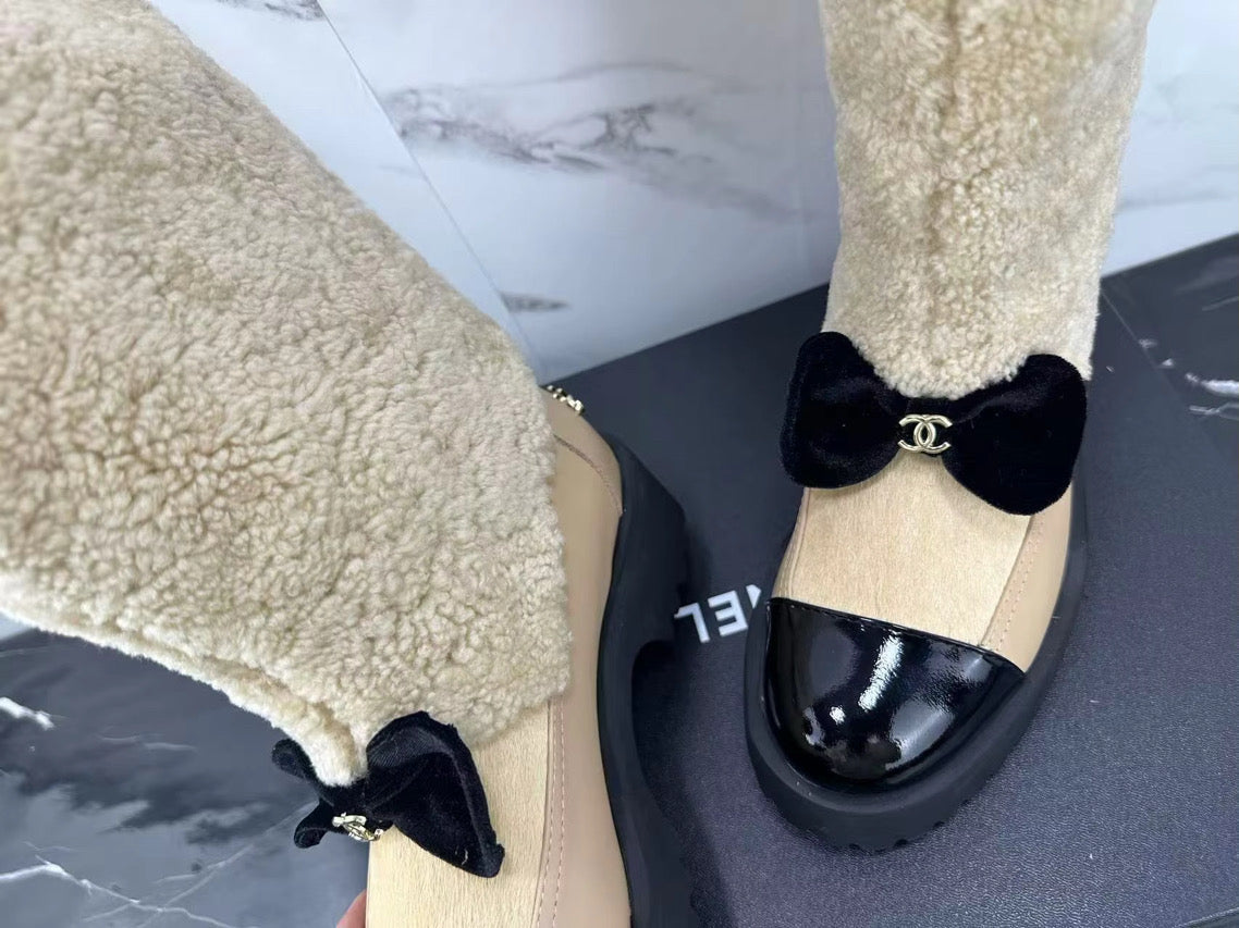 Cream or Black Furry Boot