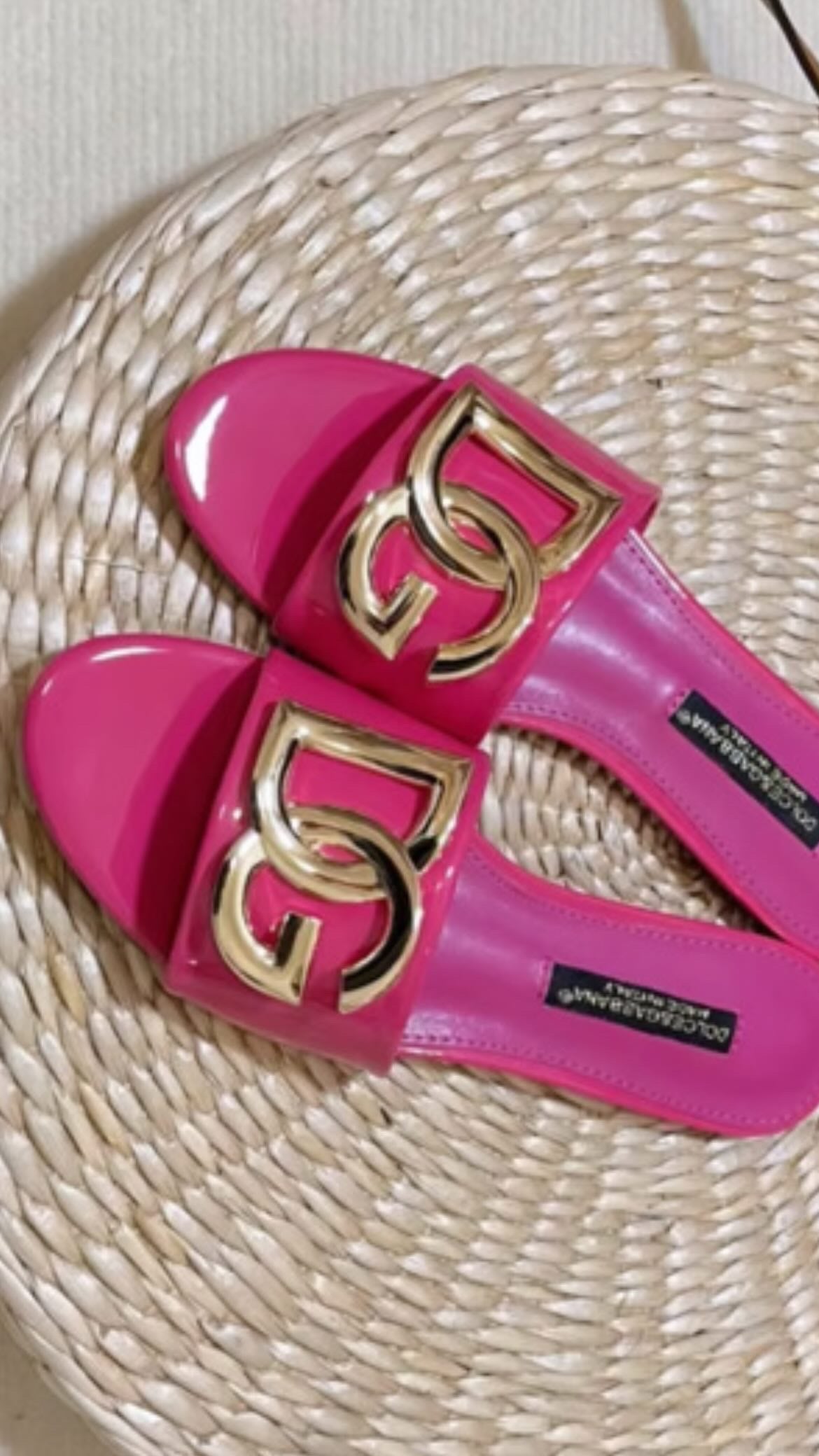 Leather bound sandal with gold
