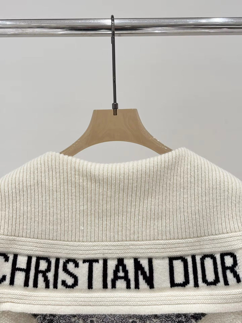 The perfect beige cardigan