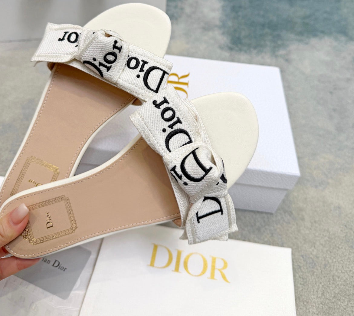 Flat Ribbon Flats