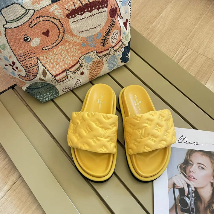 Pillow soft sandal