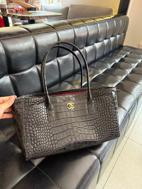 The Fall executive tote