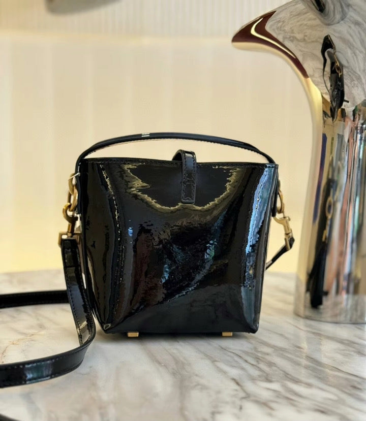 The perfect fall bag