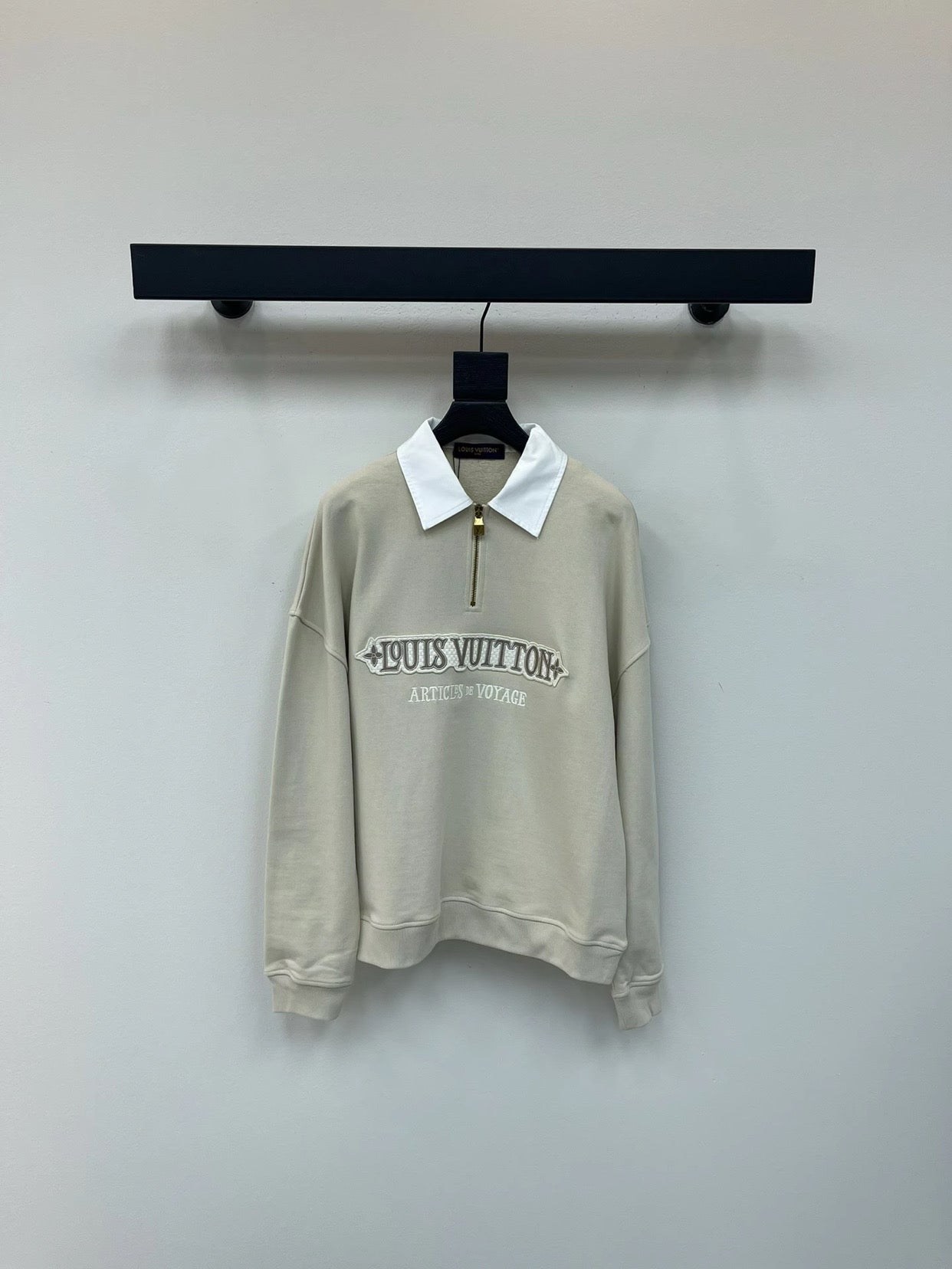 Khaki pullover