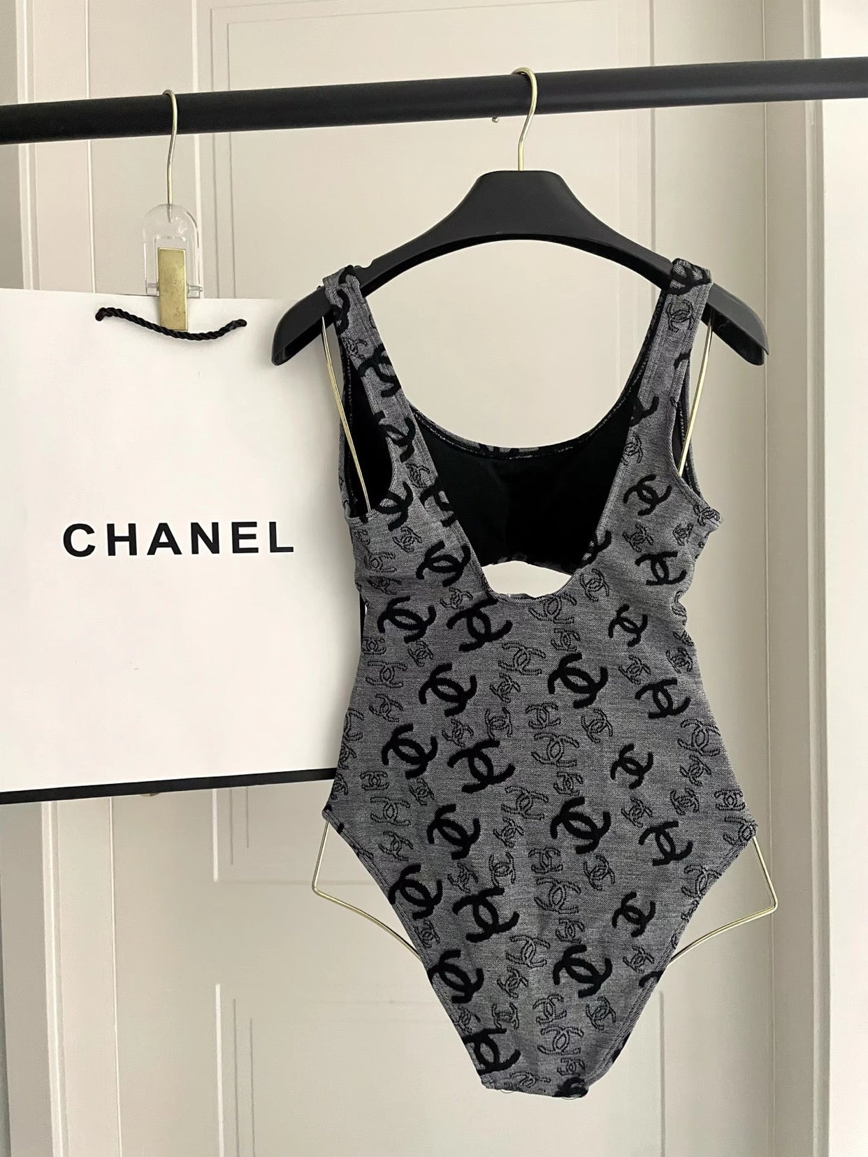 Open monokini