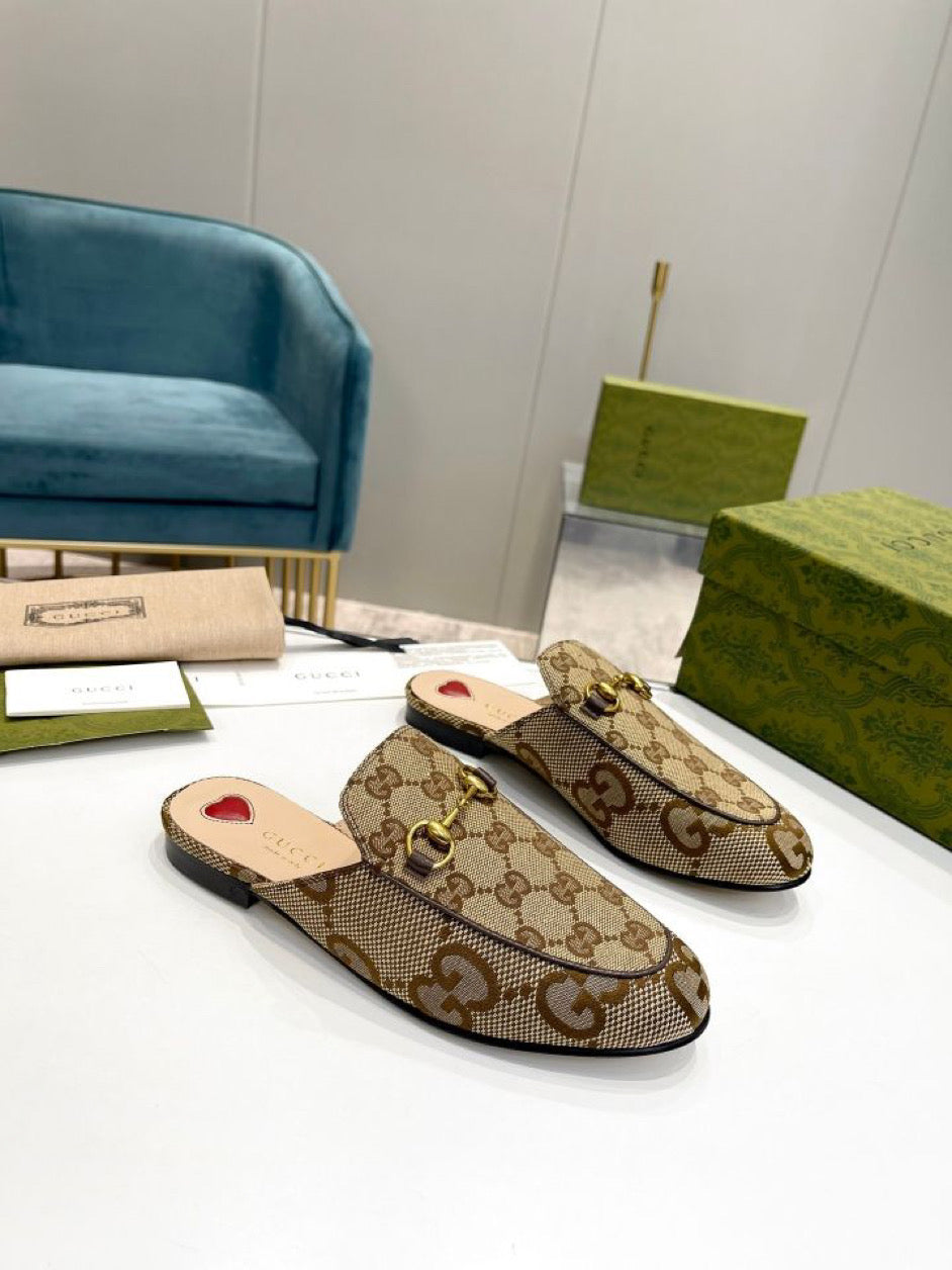 Mules marrones multi estampado