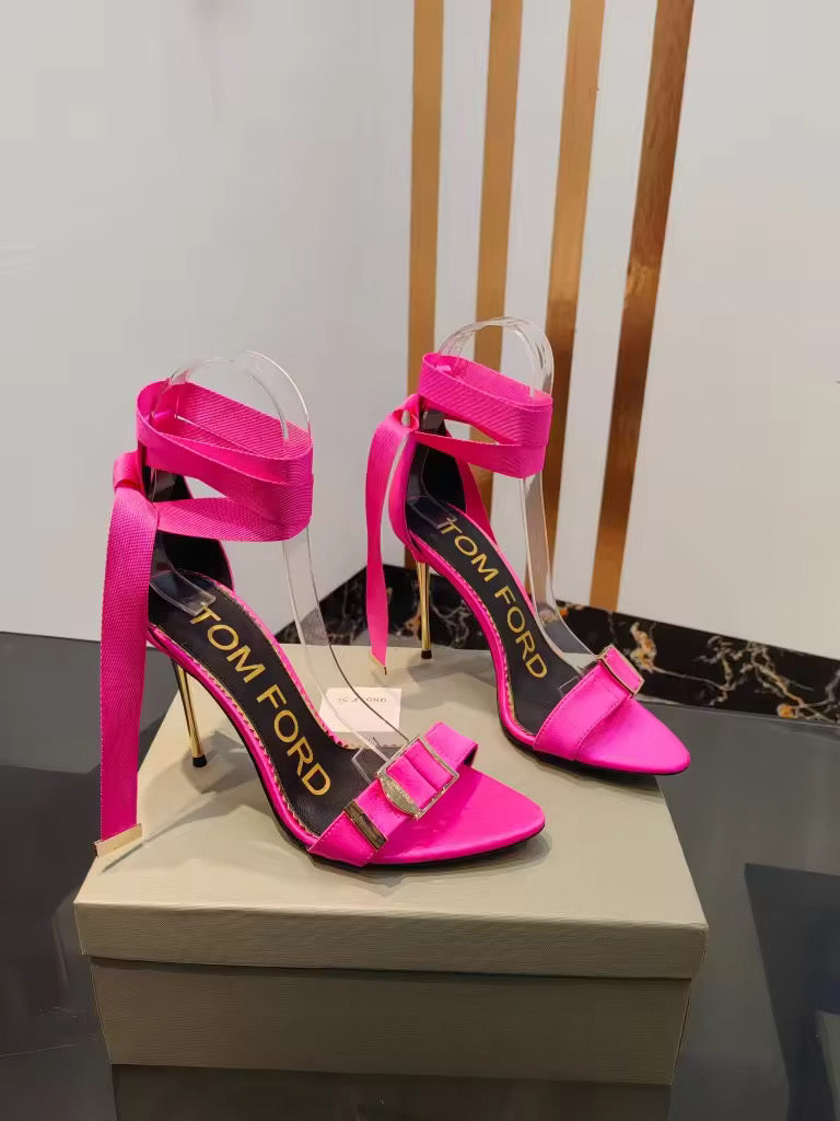 Magenta Pumps