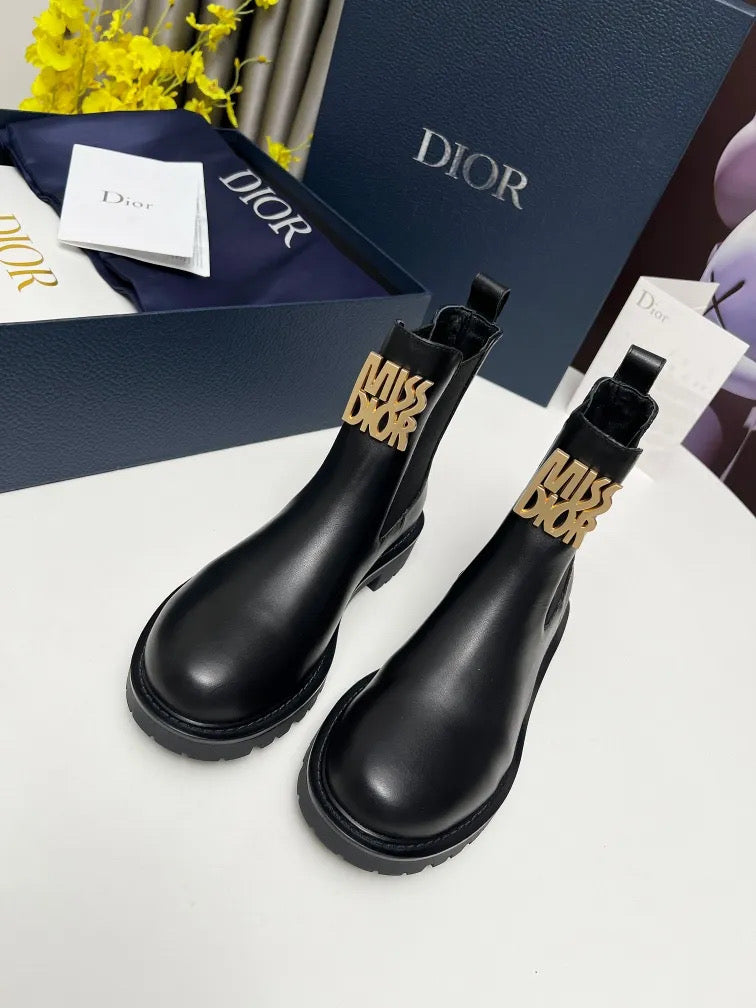 Short leather boots (CART DISCOUNT)