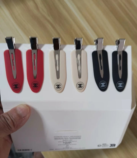 6 Hairpins