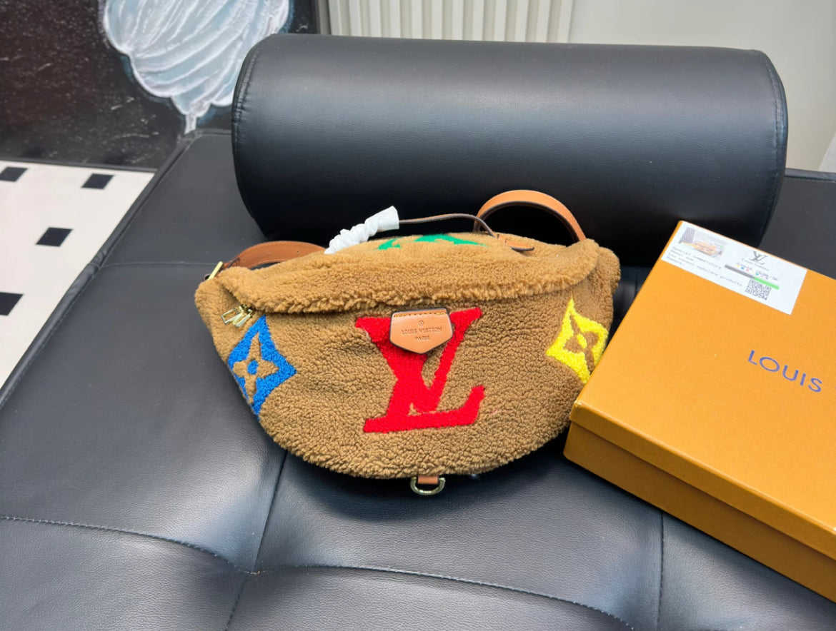 Fuzzy waist bag in multiple colors