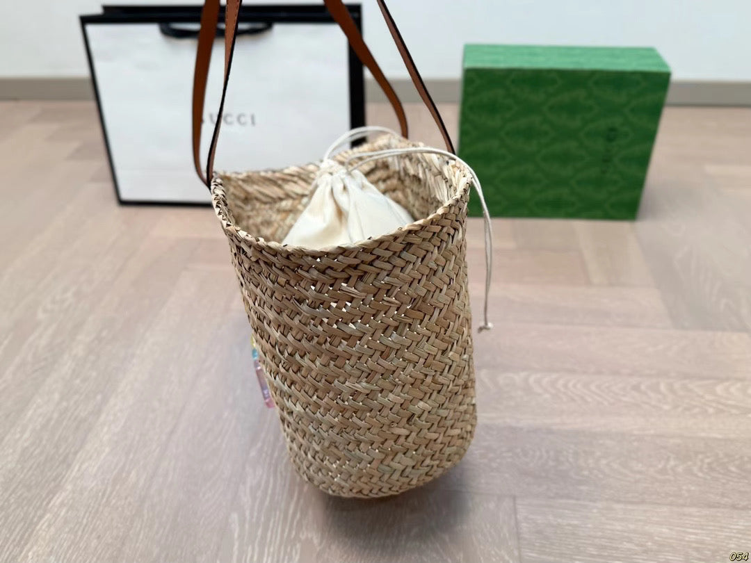Rattan purse with leather straps