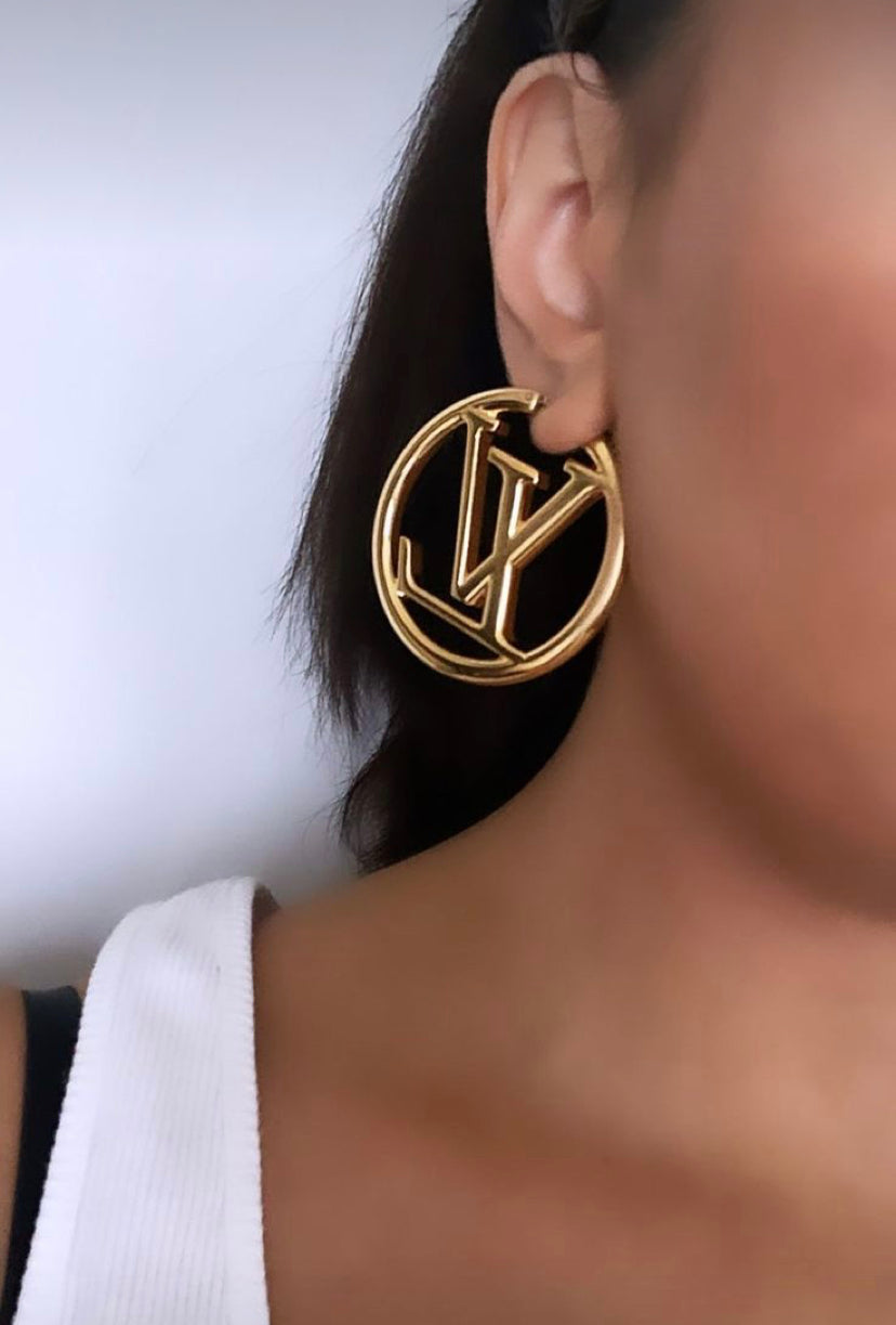Aros pequeños de oro