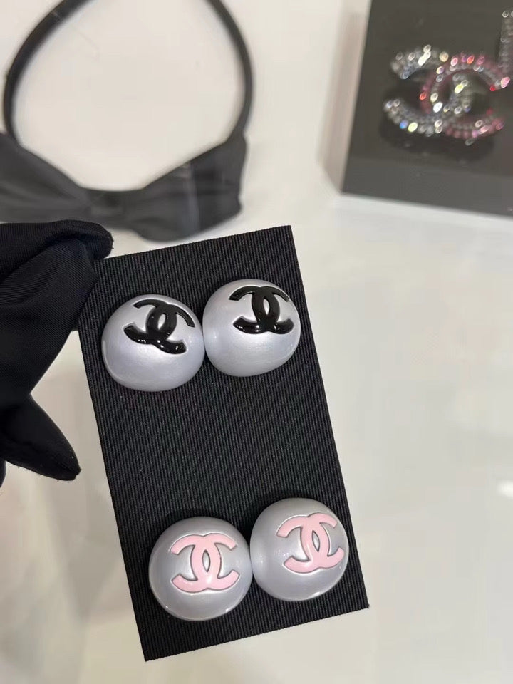 Small half Pearl Stud