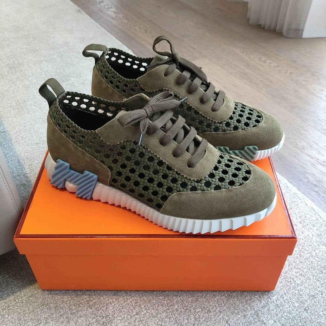 Perfect summer tennis shoe