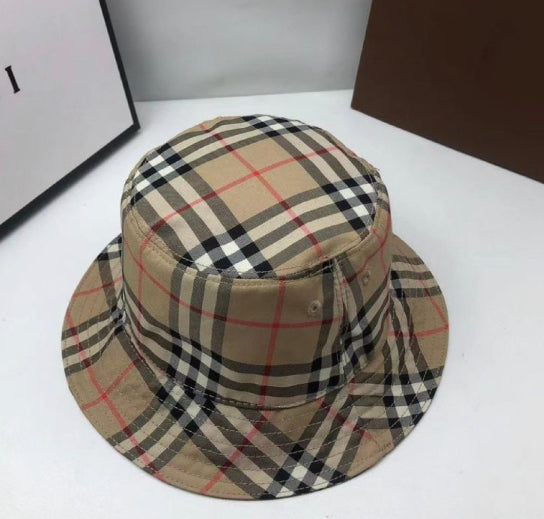 Striped bucket hat