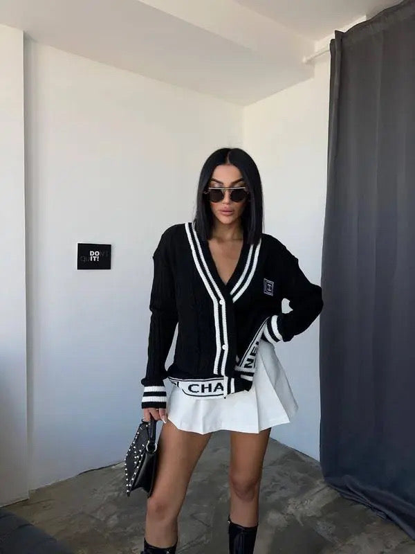 Black & White pullover or cardigan