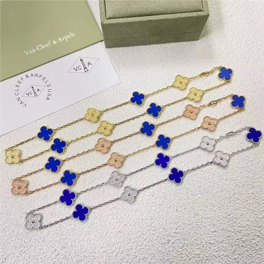 Medium length purple necklace