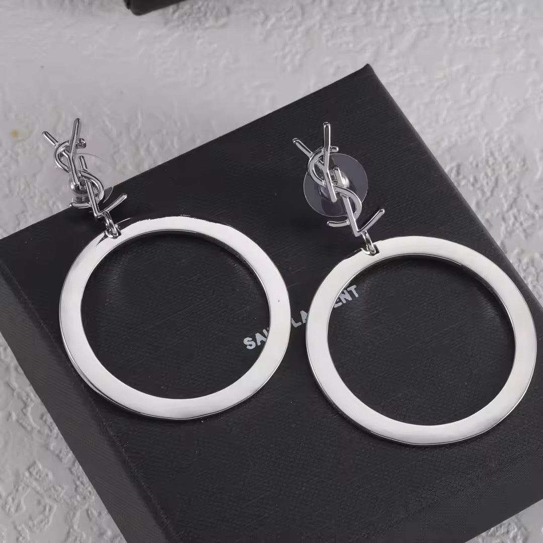 Medium Dangling Hoop