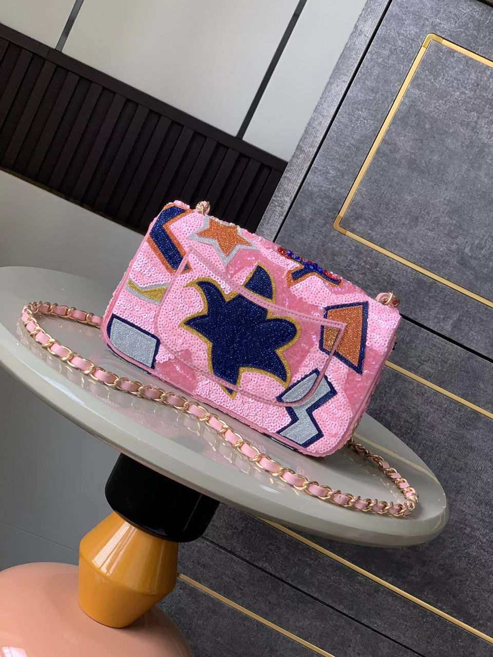 Stunning pink purse
