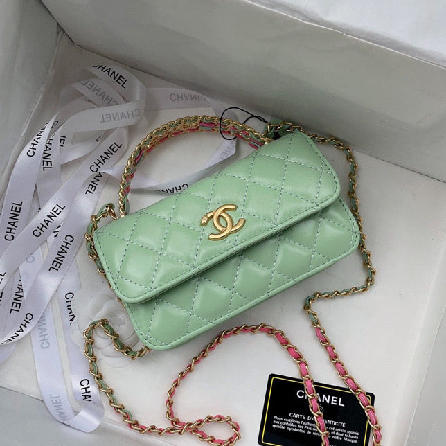 Chain handle bag