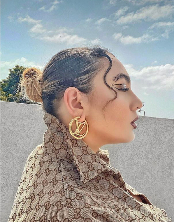 Aros pequeños de oro