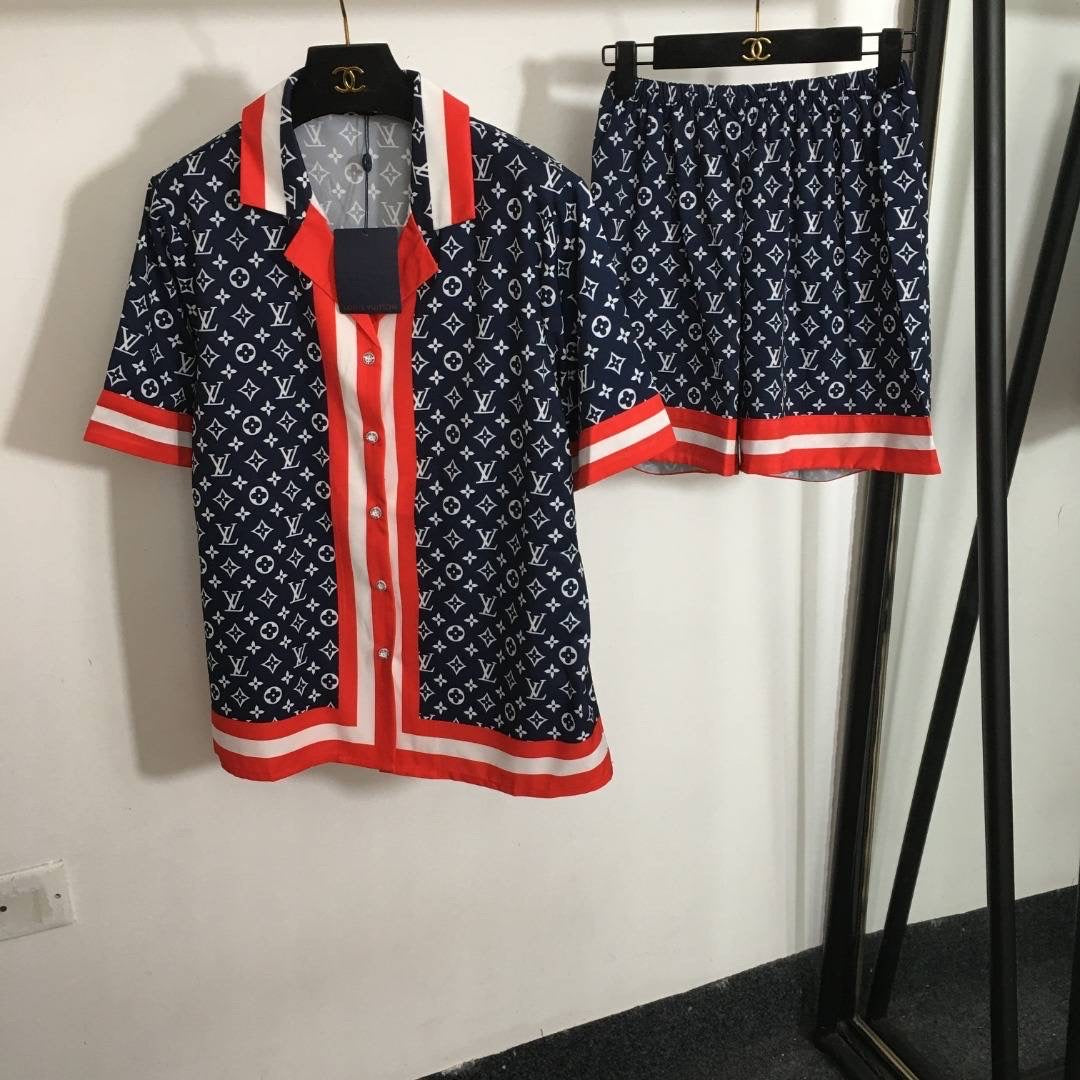 Silk two piece set in Navy & Red