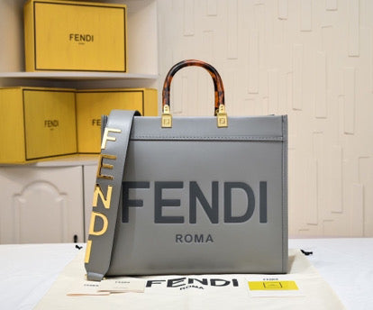 Medium Leather Tote