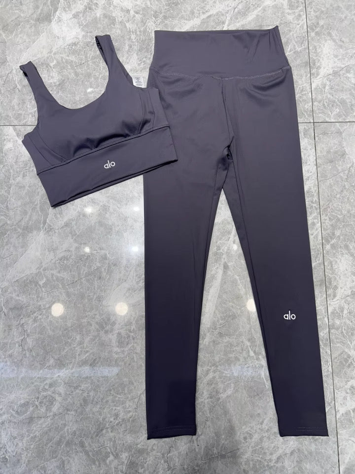 Sports Bra & Leggings