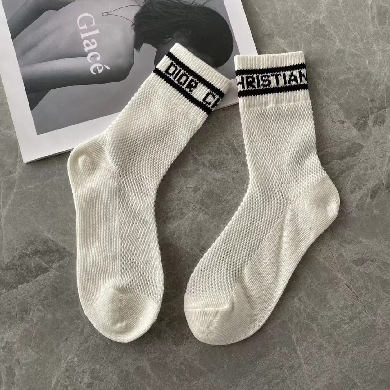 Medium length socks 