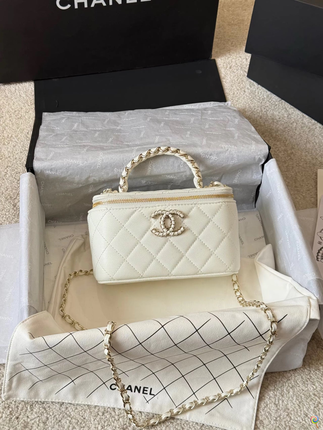 (ADDITIONAL CART DISCOUNT) Top Handle Purse