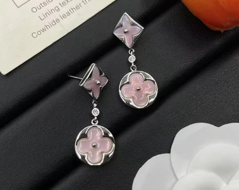 Dangling earrings