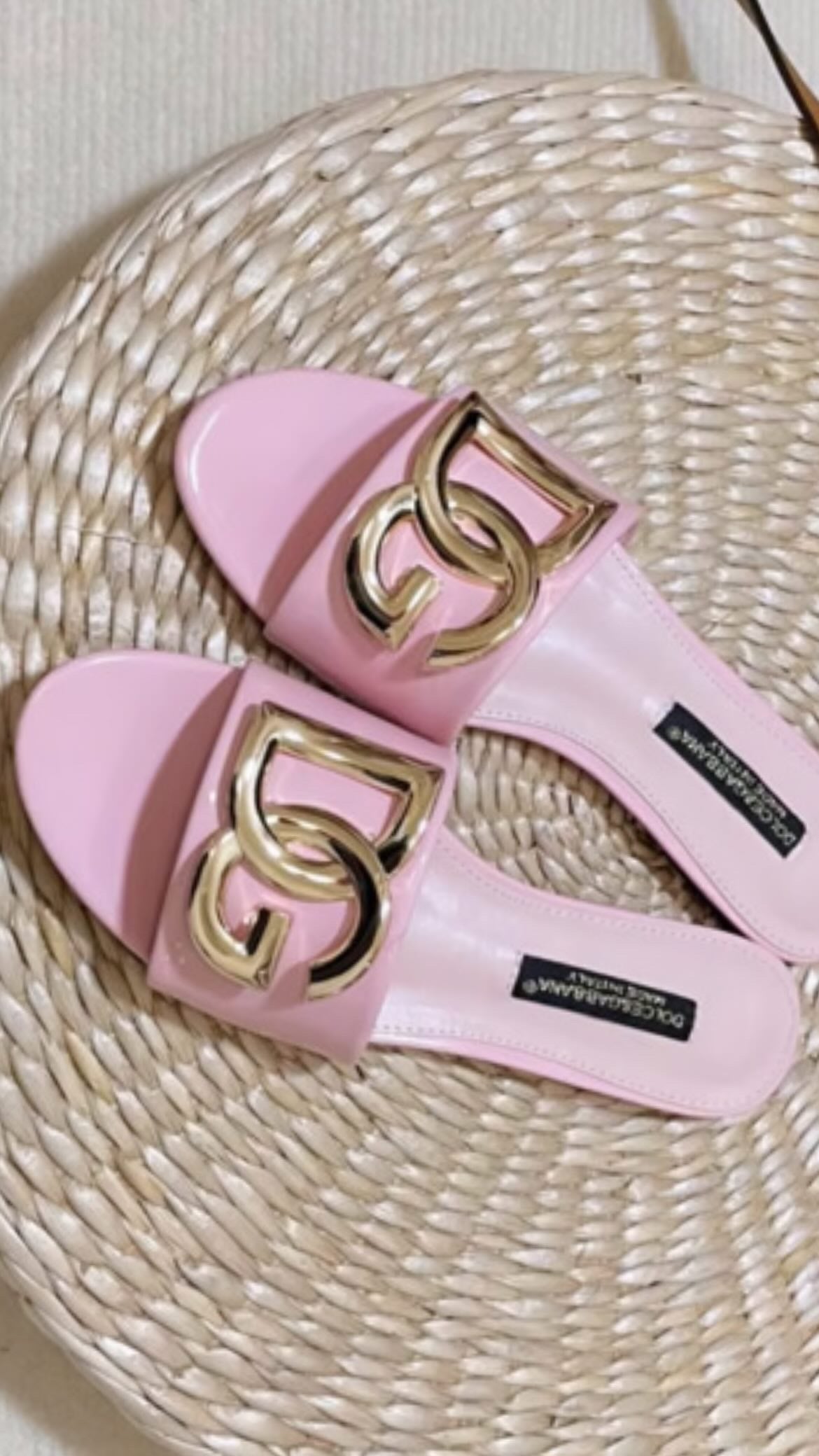 Leather bound sandal with gold