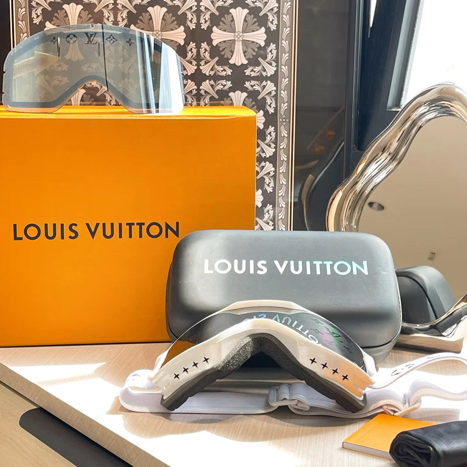 High end ski glasses