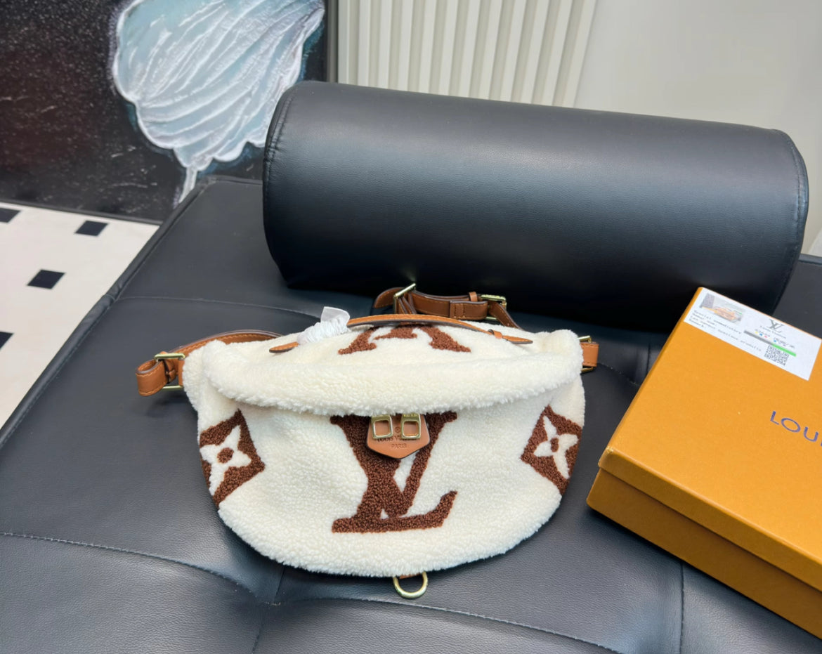 Fuzzy waist bag in multiple colors